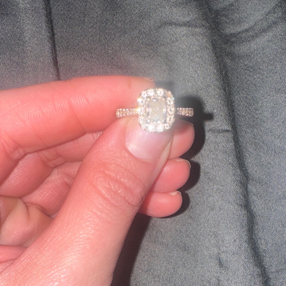 Dazzling Gold and Silver Women's Ring